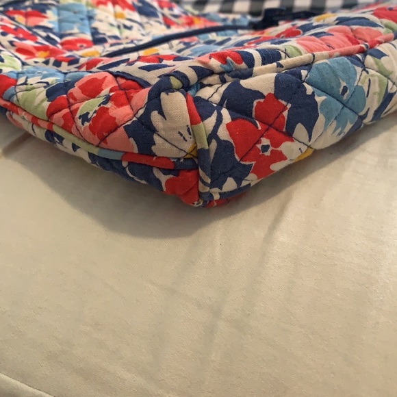 Vera Bradley Crossbody - Picture 7 of 10